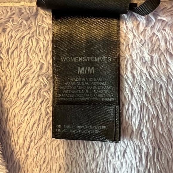 The North Face Women's Light Gray Teddy Jacket - Picture 6 of 6